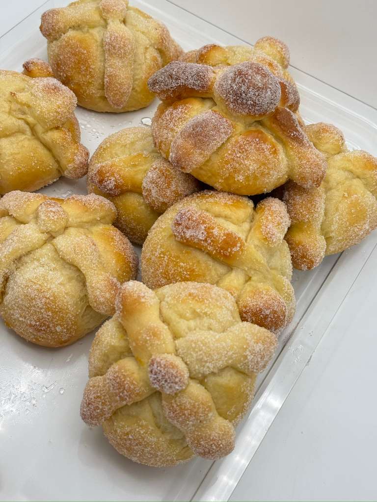 Pan de muerto. Only October, Friday and Saturday
