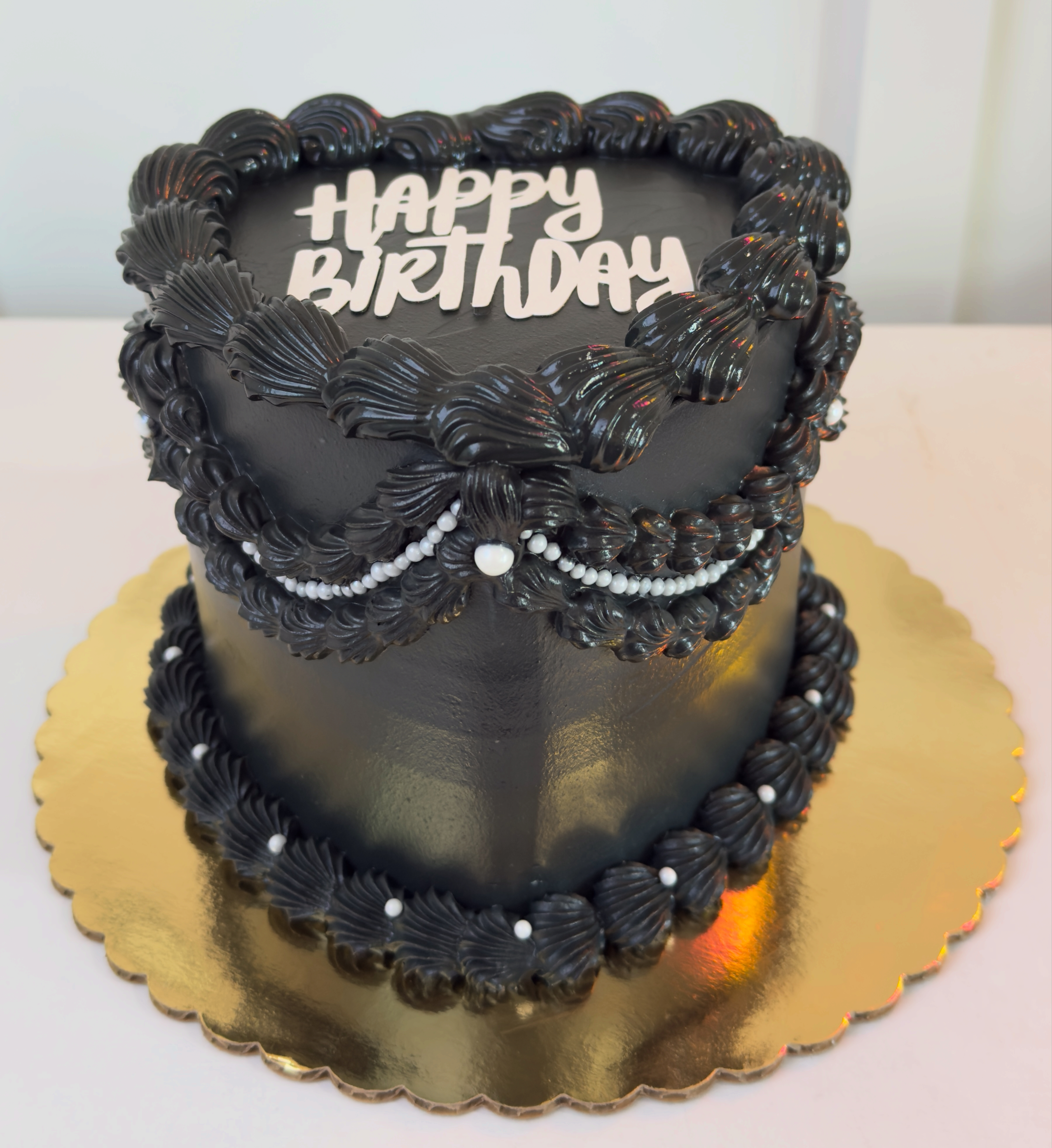 Black Vintage Cake.
